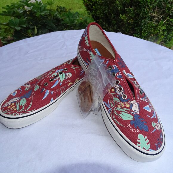 Vans Other - Vans Hawaiian Floral Jungle Beach Summer Tropical Novelty Print Shoes 11.5 NEW
